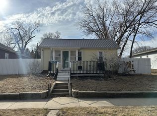 218 Center St, Vermillion, SD 57069