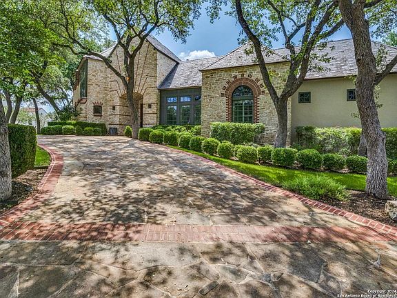 2nd image of 142 TURNBERRY WAY
