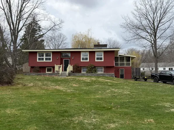 296 Howard Street, Bangor, ME 04401