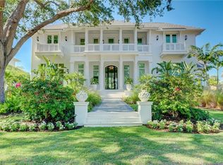 2020 Gordon Dr, Naples, FL 34102