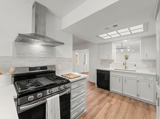 9231 Rockcliff Dr, Houston, TX 77037