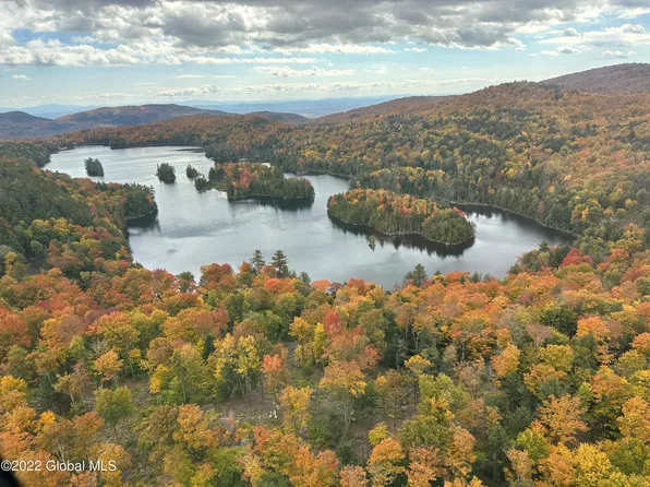 12 Millers Way, Fort Ann, NY 12827