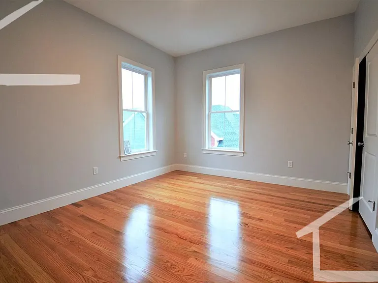 68 Murdock St #1 — Photo 4