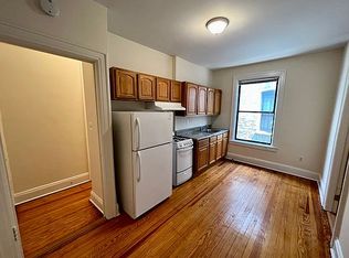 31-37 34th St #2B, Astoria, NY 11106
