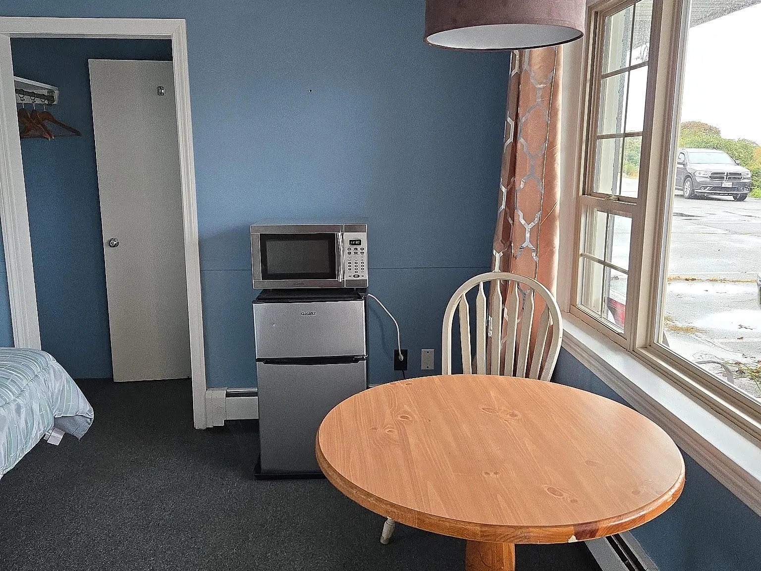 196 Searsport Avenue - 3 — Photo 2