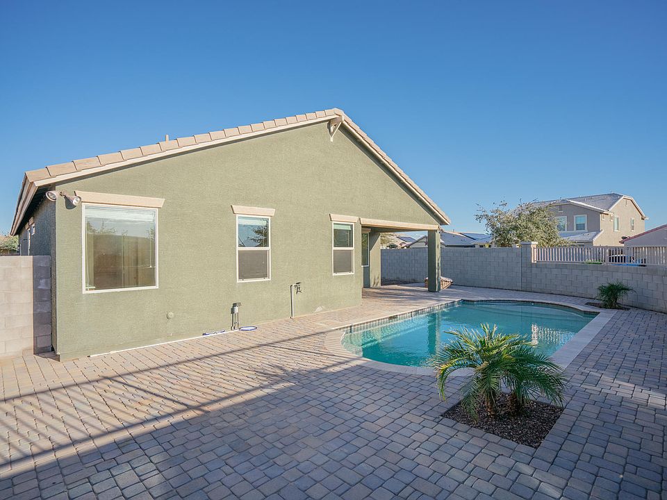 1st image of 3912 S 185th Ln
