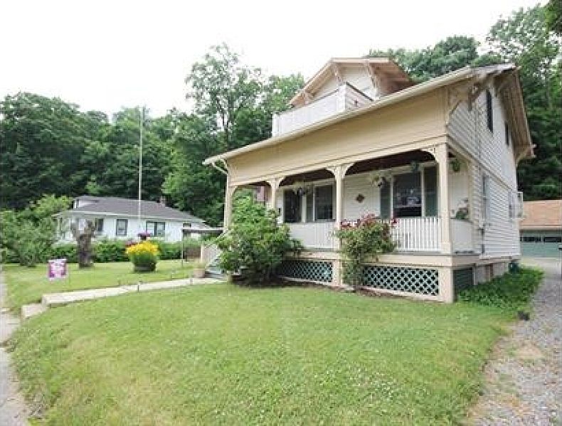 1st image of 44 Mason Ave