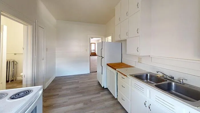 108 2nd St NW — Photo 2