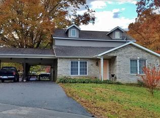 185 Oakcrest Cir, Bassett, VA 24055