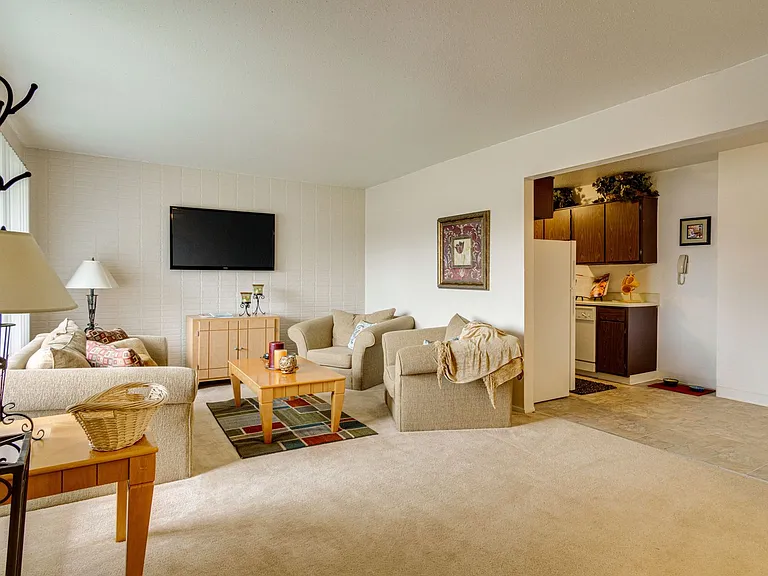 Briarcliffe Apartments & Townhomes — Photo 58