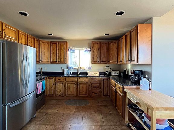 4th image of 73 Stoney Ridge Cir