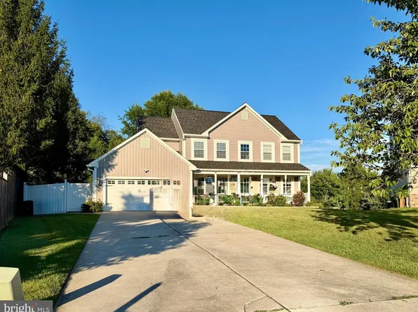 699 Garden Ct, Westminster, MD 21157