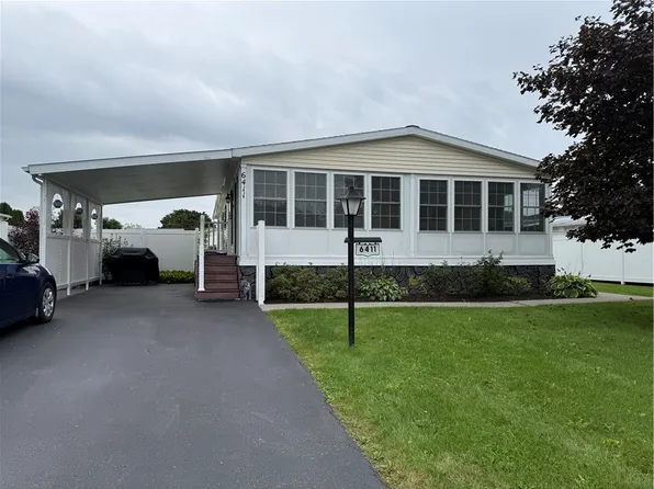 6411 Bambi Dr, Victor, NY 14564