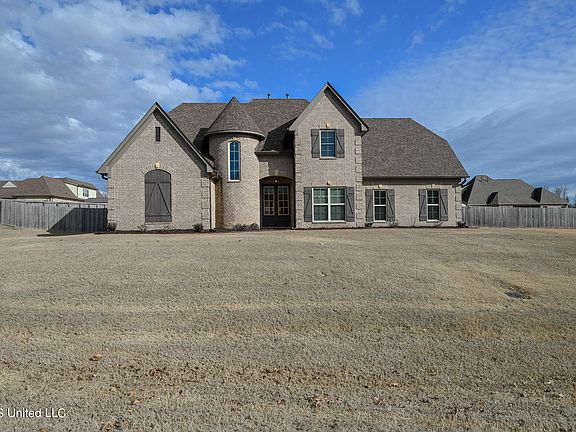 3rd image of 3826 Chandler Dr