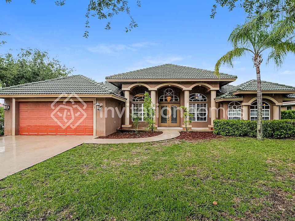 1st image of 101 Jacaranda Ct