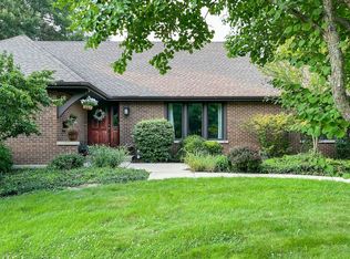 4 S Liberty Dr, South Barrington, IL 60010