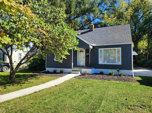 23460 Rosewood St, Oak Park, MI 48237