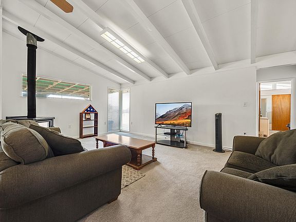 3rd image of 3883 Dagnino Rd