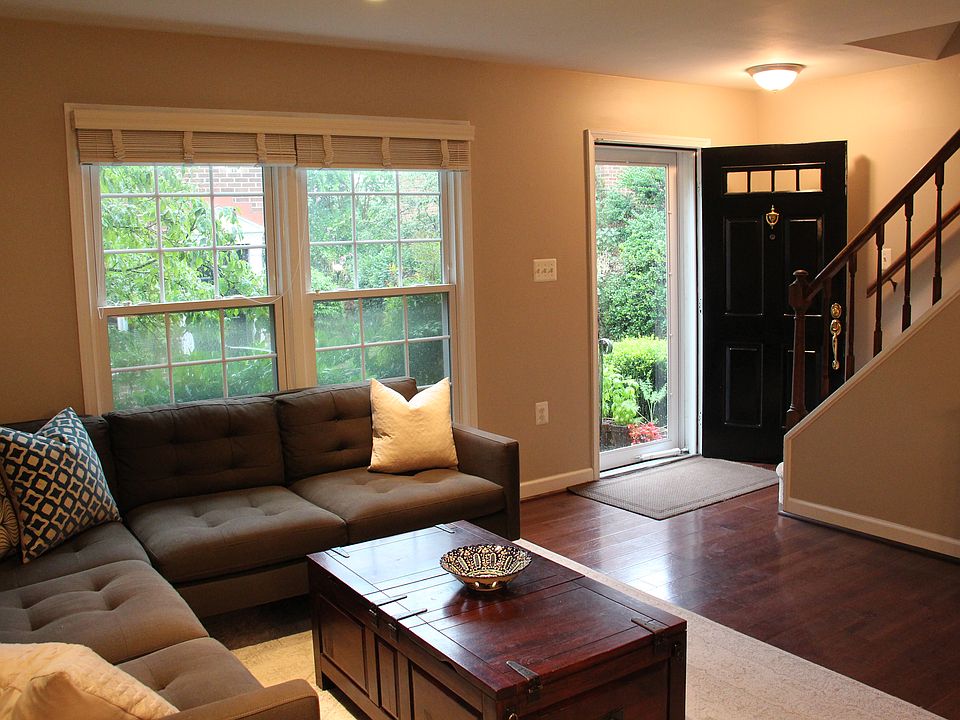 Main Floor Living Room
