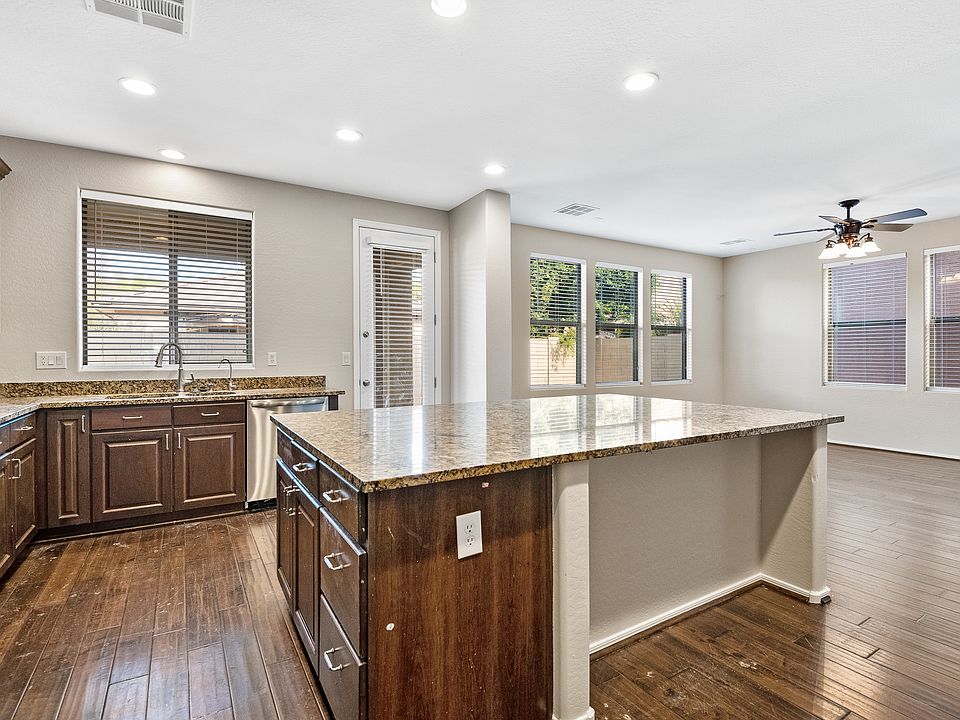 1st image of 3304 E Carla Vista Dr #Az0014