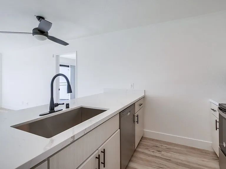 The Lucci | Renovated 1 & 2 Bedroom Apartments in Clairemont — Photo 12