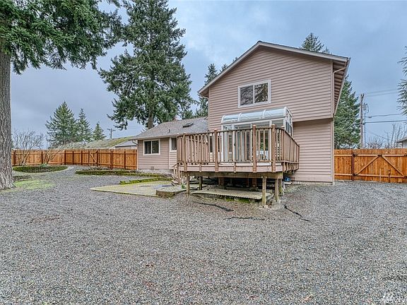 5th image of 11008 Moller Dr NW