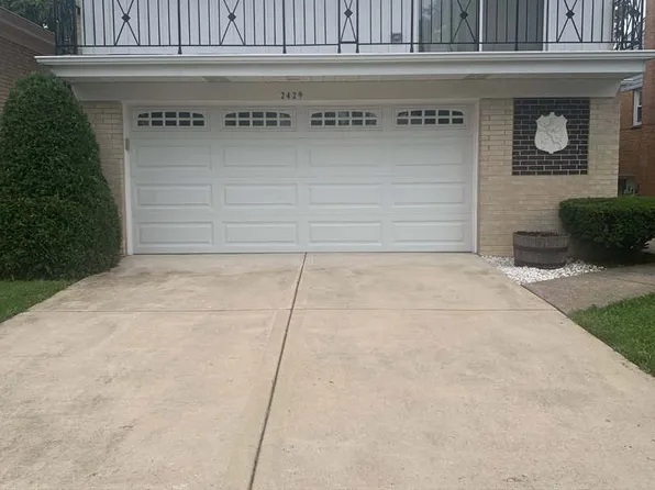 2429 George St, Franklin Park, IL 60131
