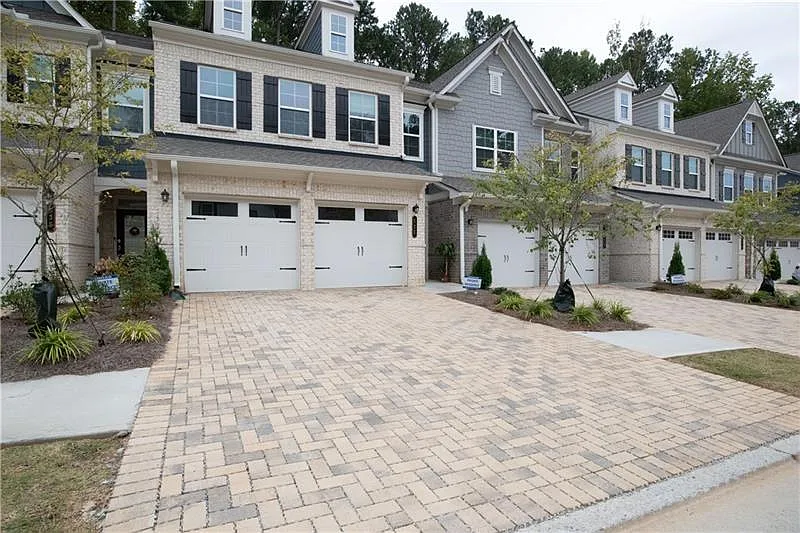 525 Duval Dr