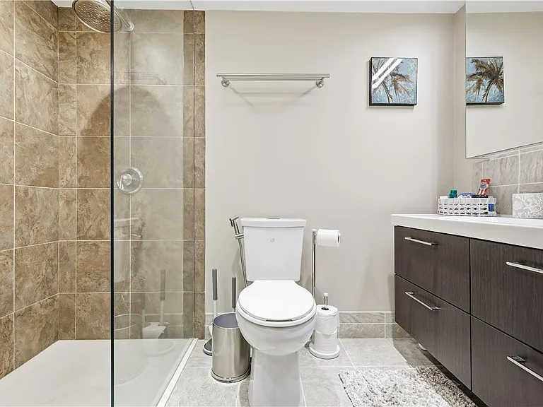 4019 Silver Palm Dr #8 — Photo 13