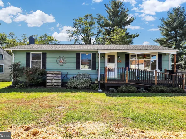 8 Liberty St, Walkersville, MD 21793