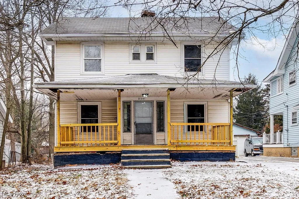 3261 Altamont Ave photo 1