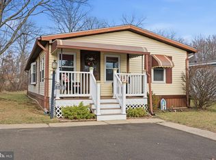 508 Willow Ln, North Wales, PA 19454