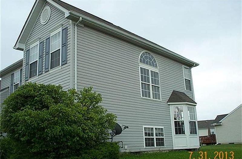 1st image of 18 Holly Dr