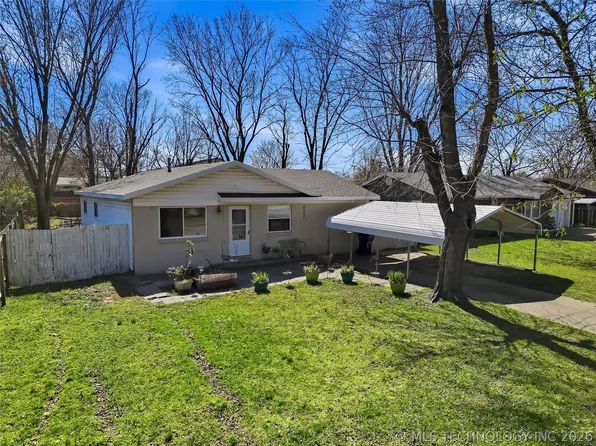 920 W Granite St, Siloam Springs, AR 72761