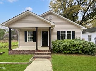 414 Longfellow St, Fuquay Varina, NC 27526