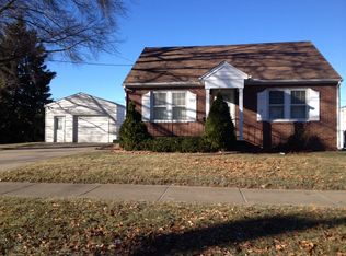 1917 N Dechman Ave, Peoria, IL 61603