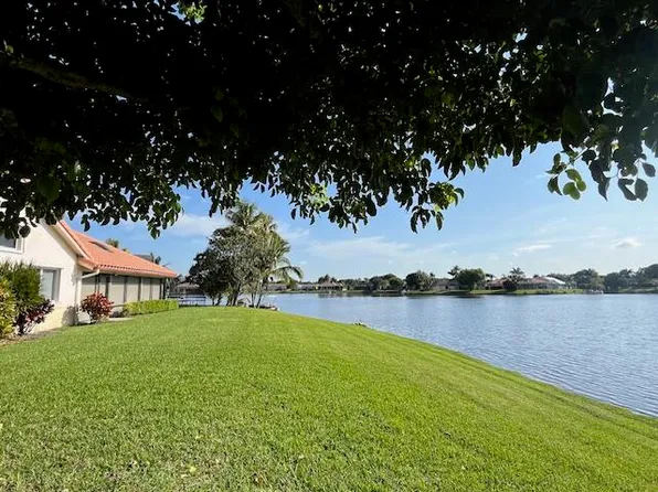 1898 Staimford Circle, Wellington, FL 33414