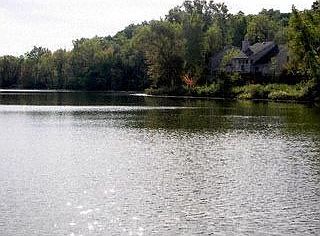 BOAT/DOCK 