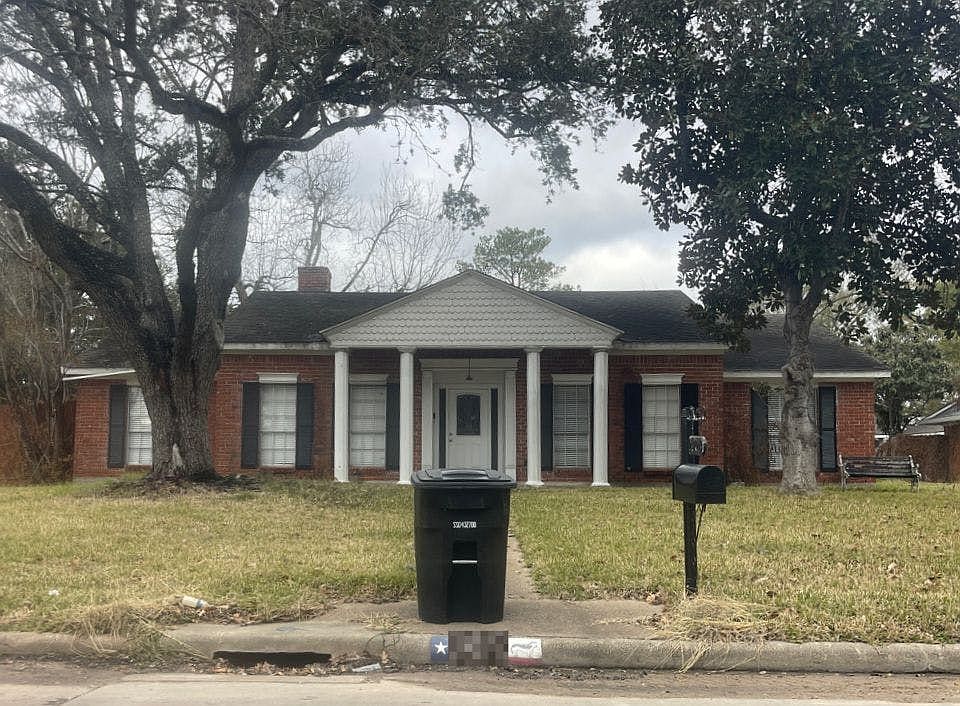 1st image of 2303 Rosefield Dr