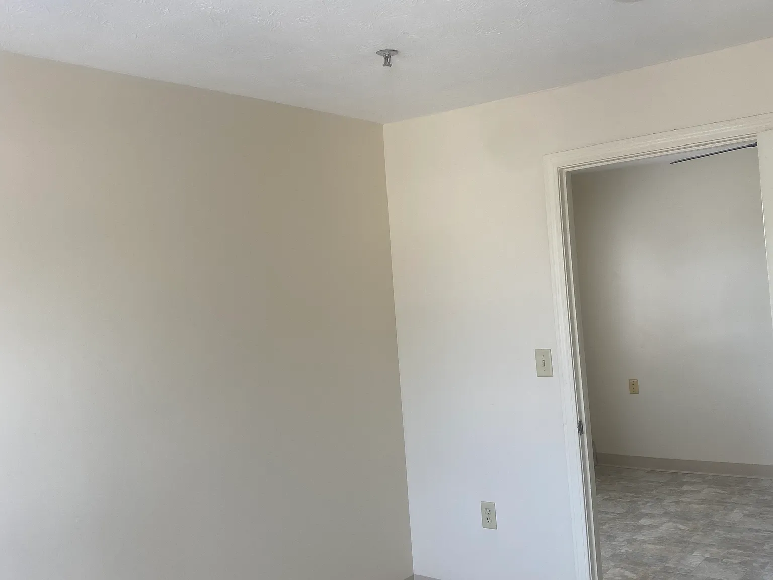 2 bed, 1200 sqft, $1,995 — Photo 4