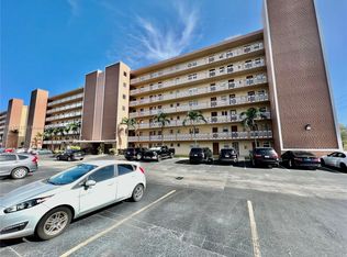 500 NE 12th Ave APT 707, Hallandale Beach, FL 33009