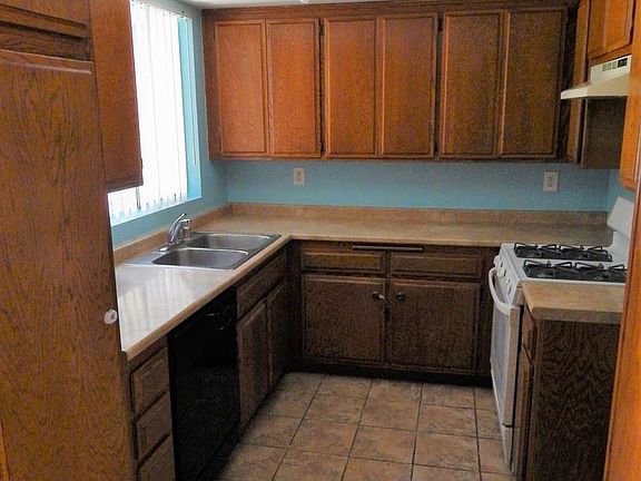 5th image of 901 Golden Springs Dr Unit C11