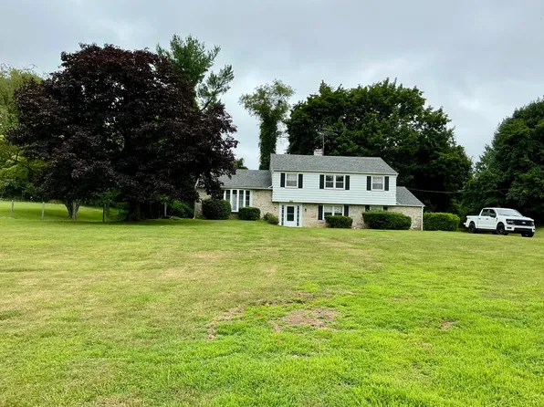 3 Stoneridge Rd, Thornton, PA 19373