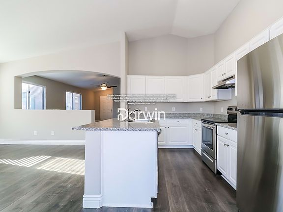 4th image of 15845 W Anasazi St
