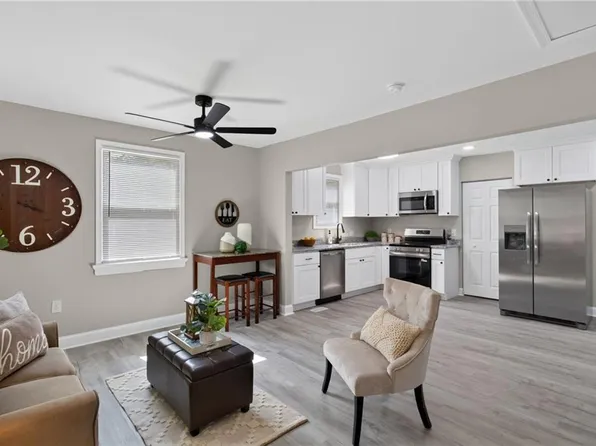 621 Temple Ln, Newport News, VA 23605