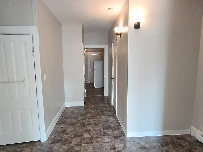 318 Marquette St #320 — Photo 4