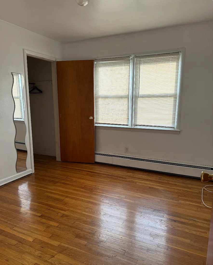 3 bed, 1.5 bath, $2,800 — Photo 4