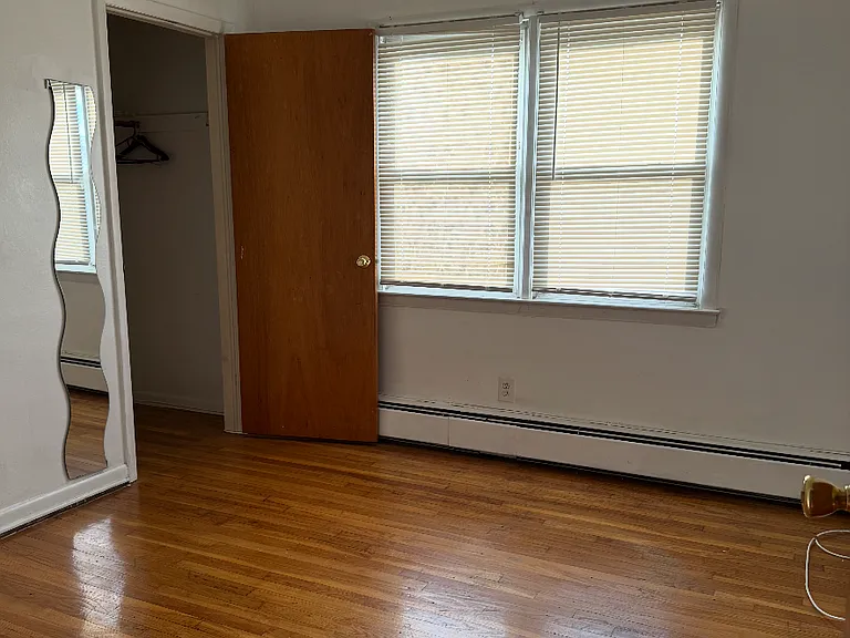 402 Mayer Ct #2 — Photo 5