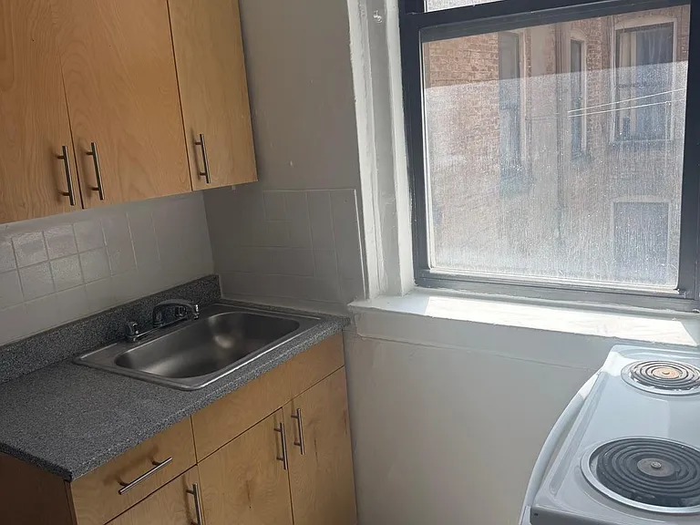 612 W 184th St #23 — Photo 2