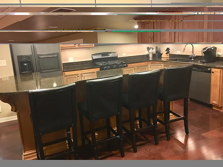 1009 Lakeside Dr — Photo 4